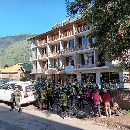 Sarthak Resorts-Reside In Nature With Best View, 9 Kms From Mall Road Manali Exterior foto
