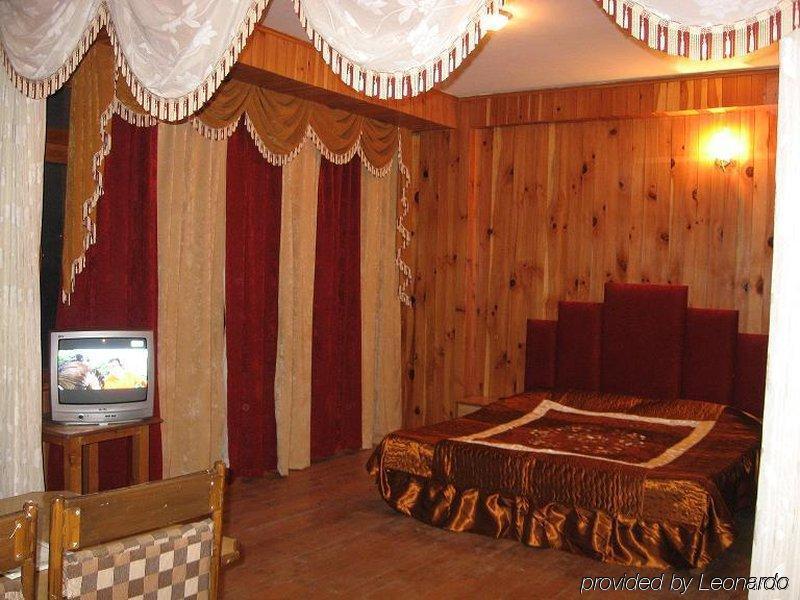 Sarthak Resorts-Reside In Nature With Best View, 9 Kms From Mall Road Manali Exterior foto